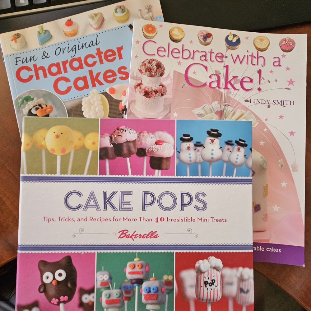 Cake Pops Cookbook - Colorful Baking Guide